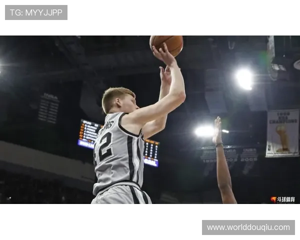 斗球体育在线直播官网支持多设备同步观看，随时随地畅享足球比赛精彩瞬间